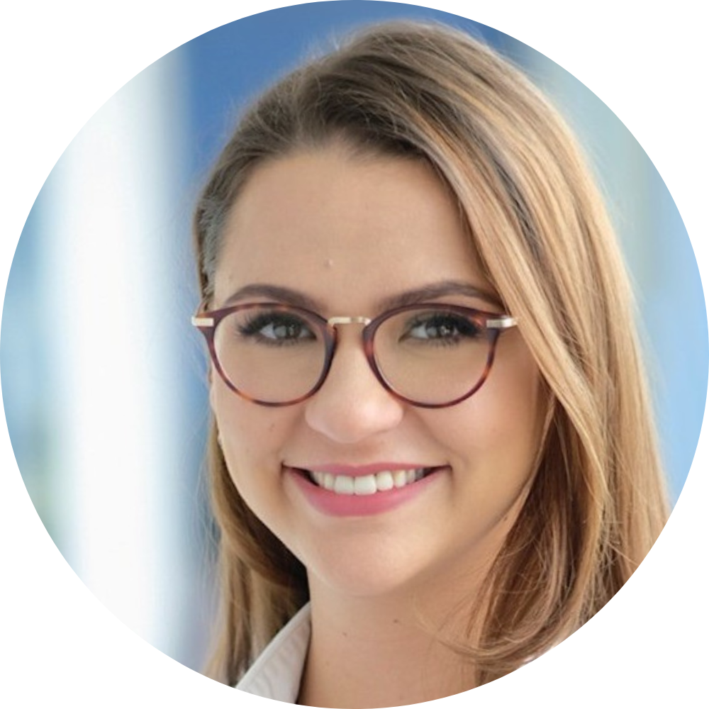 Portrait of Tetyana Schreiber, Electromobility Officer at ak servicelease GmbH