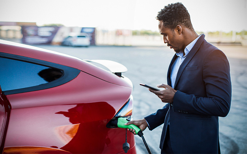 E-car charging on the road